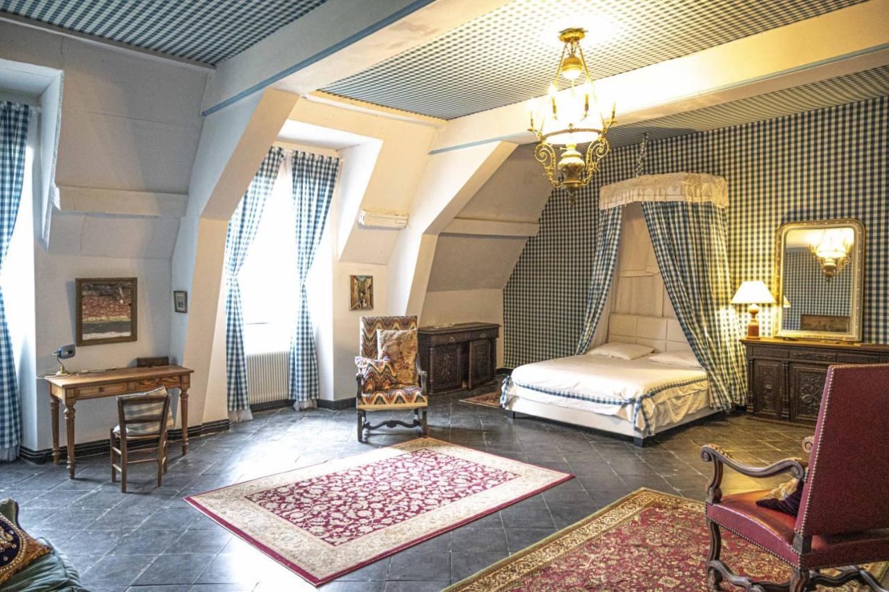 Chateau Du Boschet Chambre De L'Infatigable Gentilhomme Bourg-des-Comptes Bagian luar foto